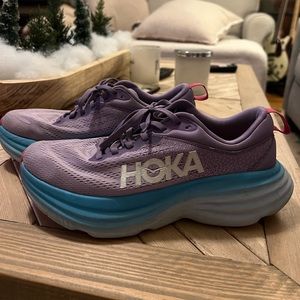 Hardly worn Hoka Bondi size 7